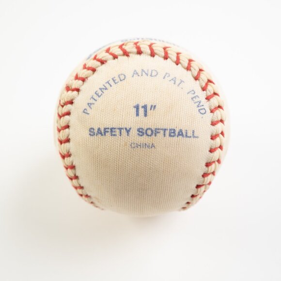 EASTON IncrediBall SoftStitch 11" Safety Softball - Picture 3 of 5